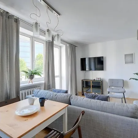 Palace View Near Zlote Tarasy In Center 바르샤바